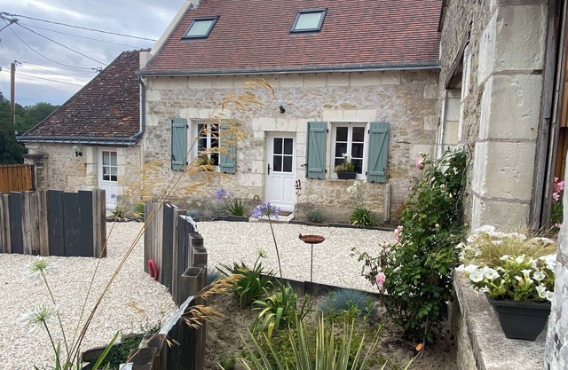 Gîte with spa la bergerie des petites maisons