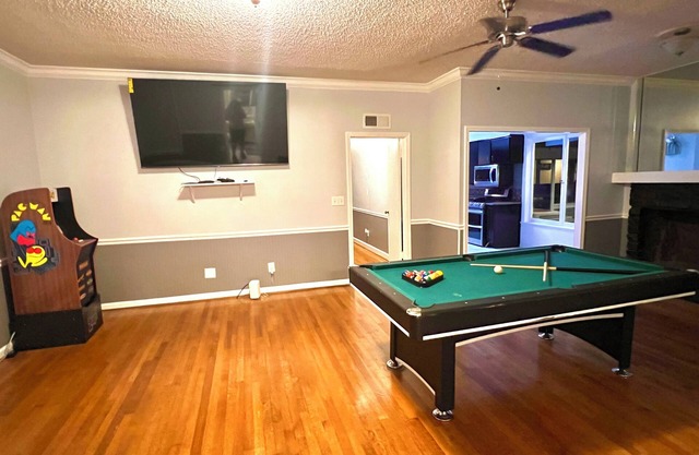 Game-Day home away from home! Close to Bryant Denny Stadium!