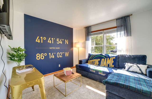 Game Day Ready Home w/Yard: 4 Mi to Notre Dame