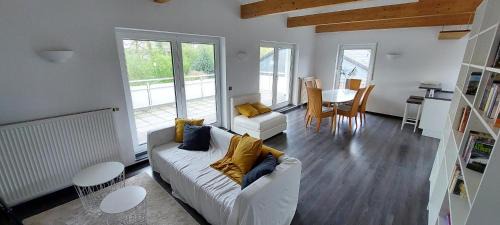 Gemütliche Ferienwohnung am Schwimmbad