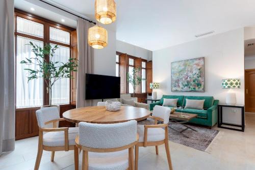 Genteel Home Templo Romano