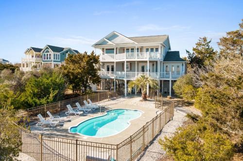 Genuine Holden Beach Ocean front with private pool and great beach views
