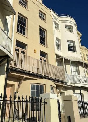 Georgian Townhouse on the beach