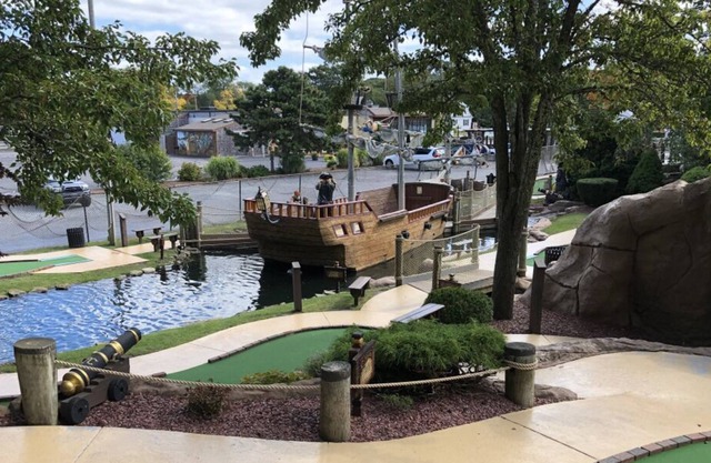 Get Ready for Adventure! 4 Spacious units. Near Pirates Cove Adventure Golf!