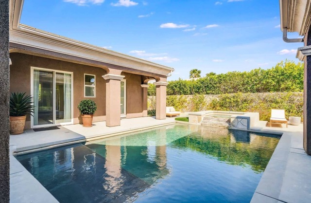Getaway to relaxation Villa with private pool and spa