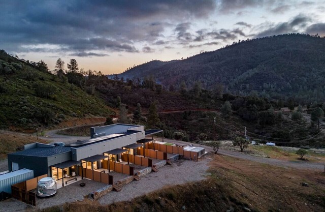Geyser in Horizon by Yosemite