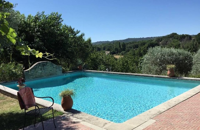 GITE COCOTTE LUBERON, FORCALQUIER