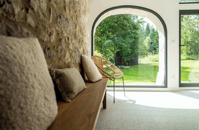 Gite de charme : vue montagne et détente assurée