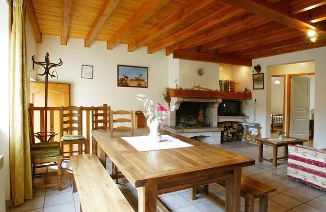 Gite La Roque-Sainte-Marguerite, 3 bedrooms, 6 persons