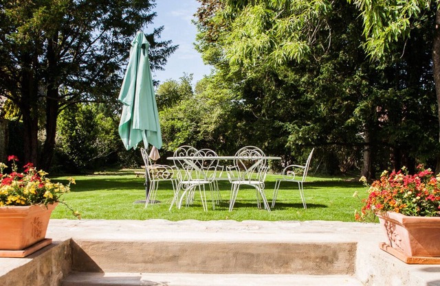 Gîte Isatis "Côté Groupes" / On the edge of the forest in a charming village