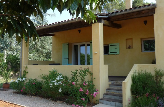 Gite Linaye in the Sainte Baume massif