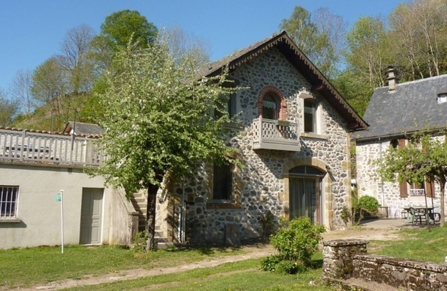 Gite Mandailles-Saint-Julien, 2 bedrooms, 5 persons