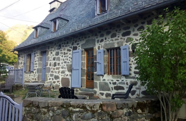 Gite Mandailles-Saint-Julien, 3 bedrooms, 7 persons