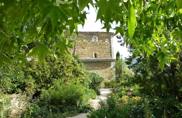 GITE OF THE ABBEY OF VALSAINTES