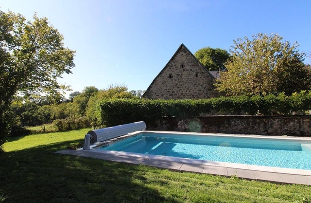 Gite Pleaux, 3 bedrooms, 6 persons