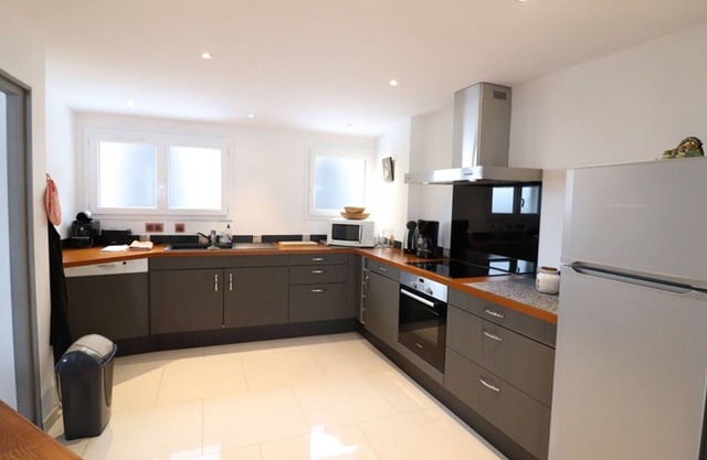 Gite Pleaux-Loupiac, 3 bedrooms, 6 persons