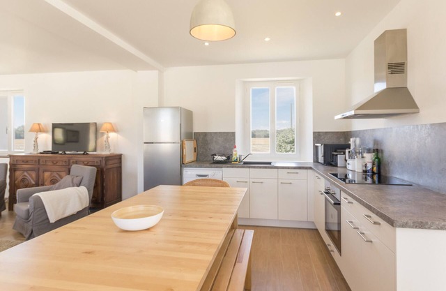 Gite Prunay-en-Yvelines, 4 bedrooms, 9 persons