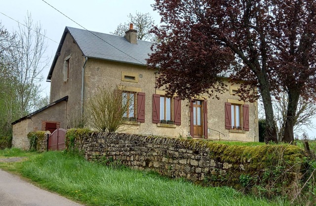 Gite Rural Entièrement Rénové, Près du Canal du Nivernais Avec Très Belle vue