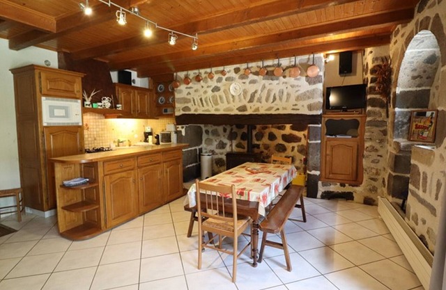 Gite Thiézac, 2 bedrooms, 4 persons