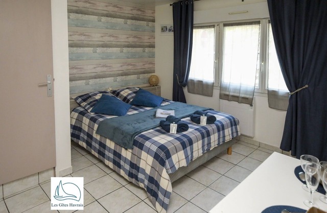 Gîtes Havrais - The Brigantine close to the sea