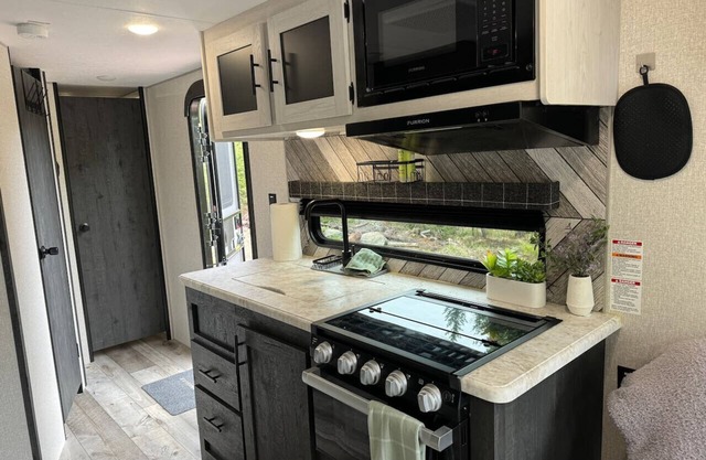 Glamper with Mountain View’s