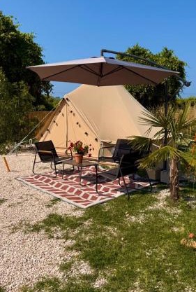 Glamping La Yurta nel Verde luxe ingerichte 6persoons Belltent