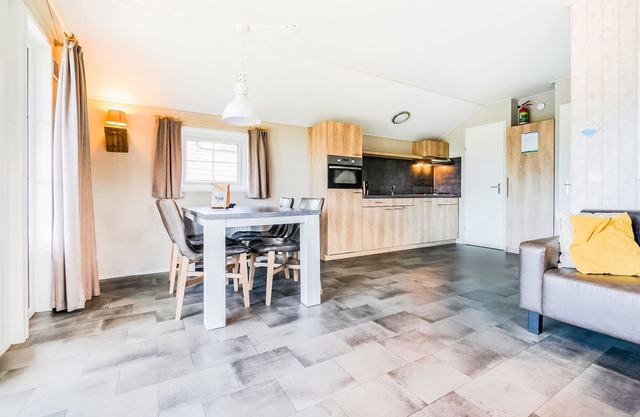 Glamping With Veranda Over Water