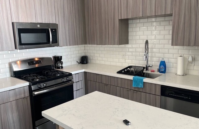 Glendale Charm: Stylish 1 Bedroom Retreat for Your Perfect Getaway!