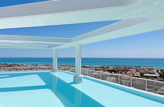 Global Properties, Moderno apartamento con 2 terrazas y 3 habitaciones
