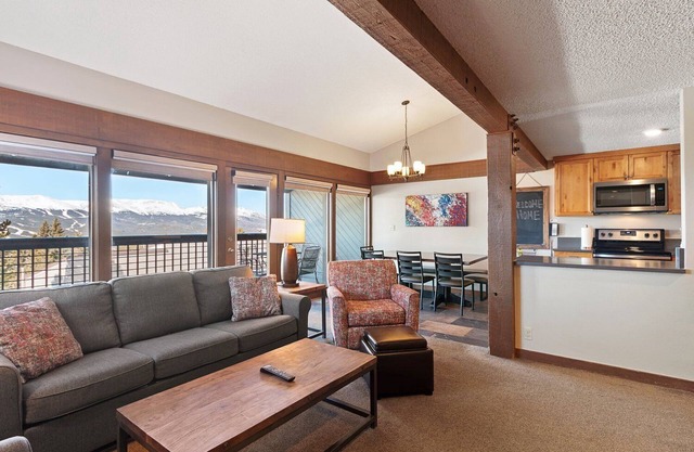 Gold Point Resort 3-Bedroom - Amazing View - Pet Friendly Breckenridge Lodging.
