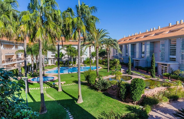Golden Gardens Apartment Javea Arenal, Terrace, AACC, Wifi and only 600m from the Beach