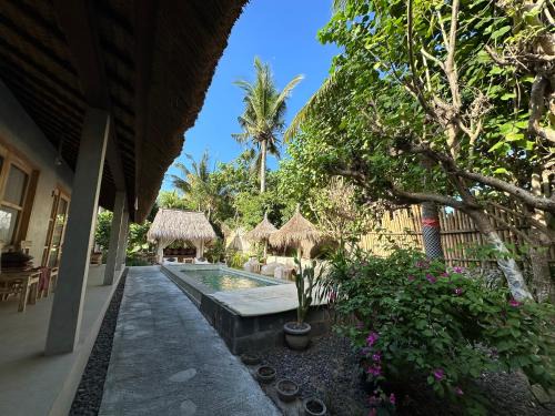 Golden Garuda Cottages at Diamond Beach Hills
