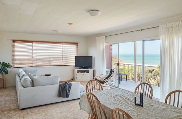 Golden Gully Beach Shack A Relaxed Oceanfront Stay