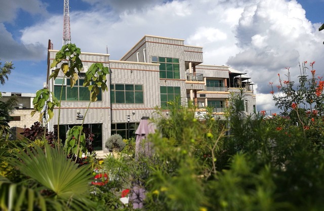 Golden Zambezi Lodge