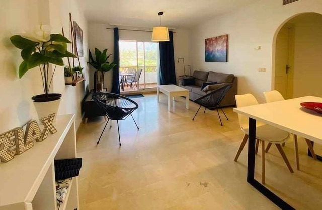 GOLF - Apartment with pool and parking