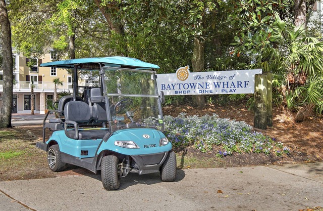 Golf Cart ~ Gated Resort ~ Balcony ~ Family Friendly