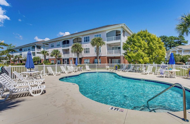 Golf Getaway by Casino, Dolphin Cruises + Beach!