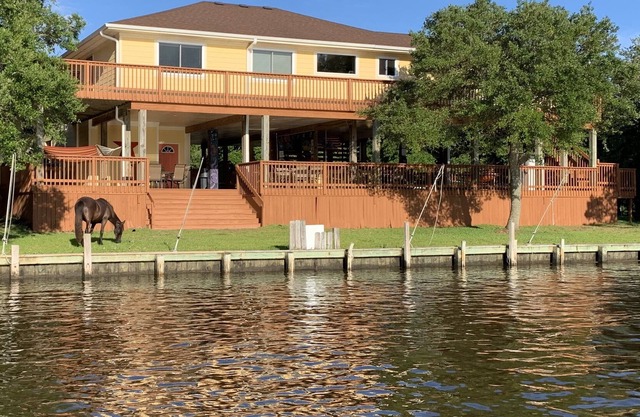 GOOD TIMES! Waterfront house - open floor plan!