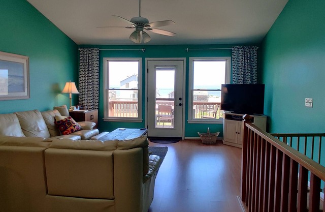 Gorgeous 3/2.5 Townhome with View of Atlantic!