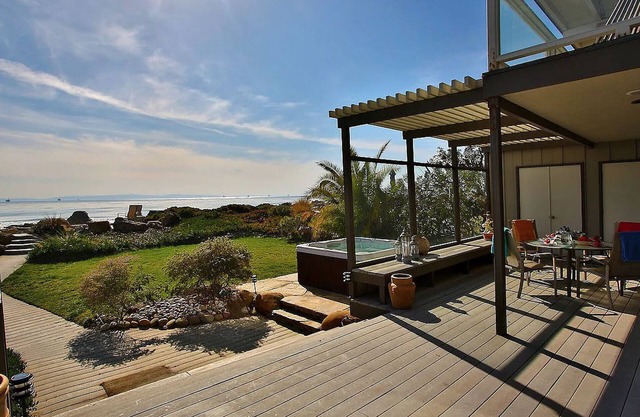 Gorgeous Beach House in a Private Cove