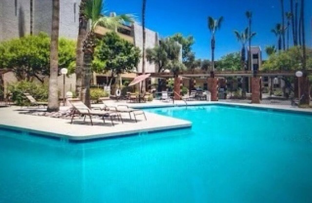 Gorgeous Condo in the heart of Old Town Scottsdale