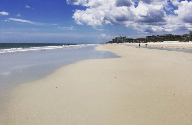 Gorgeous direct oceanfront 3 Bdr/3 Bath at New Smyrna Beach, Fl