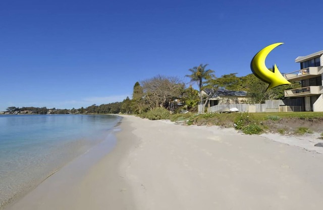 Gorgeous Harbourside