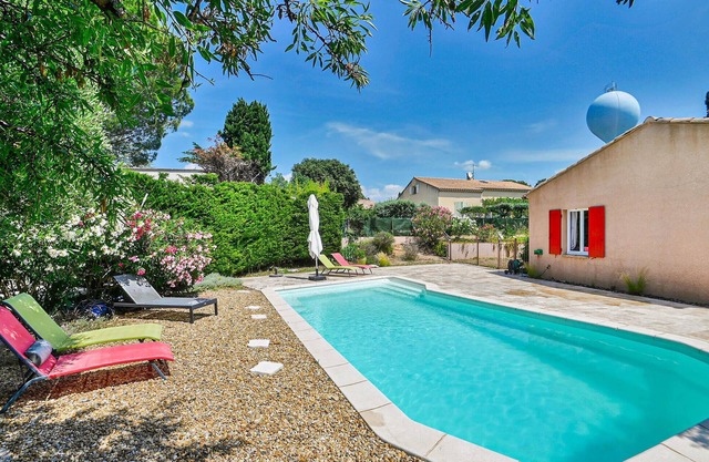 Gorgeous home in Eyragues