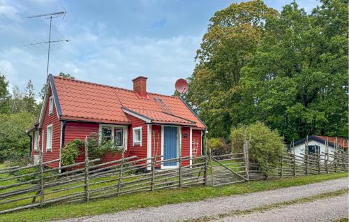 Gorgeous Home In Torsås With Wifi