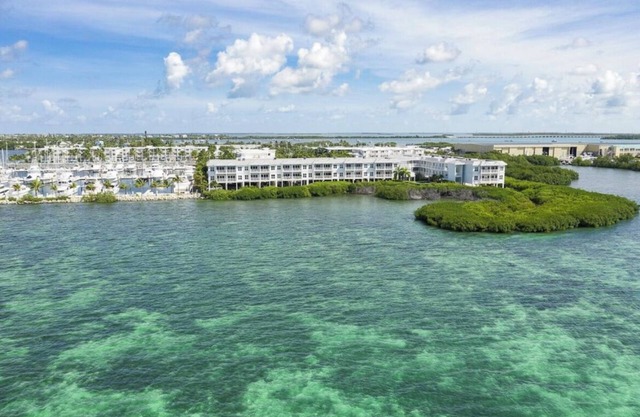 Gorgeous Ocean View in Paradise - Three Bedroom Condo - Minutes from Key West!