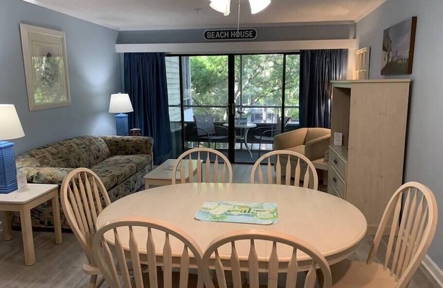 Gorgeous One Bedroom Ocean Creek Condo