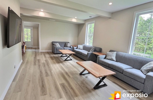 Gorgeous Renovated 5 BDR Century Home - Steps Away from Port Elgin's Main Beach!