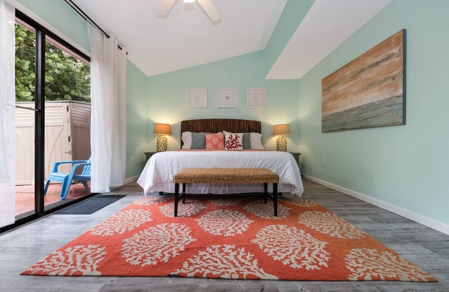 Gorgeous Townhome Only One Block From The Beach And 45min To Orlando Attractions