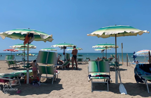 Gorgeous Two Bedroom Apartment Facing the SEA and PINETA - Perfect for Your Summer Vacation!